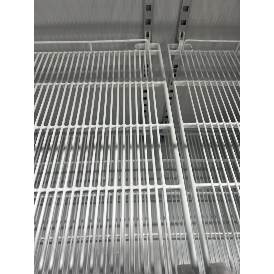 Armario expositor refrigerado dos puertas abatible  D372- DUO OSC-800 Osteleria