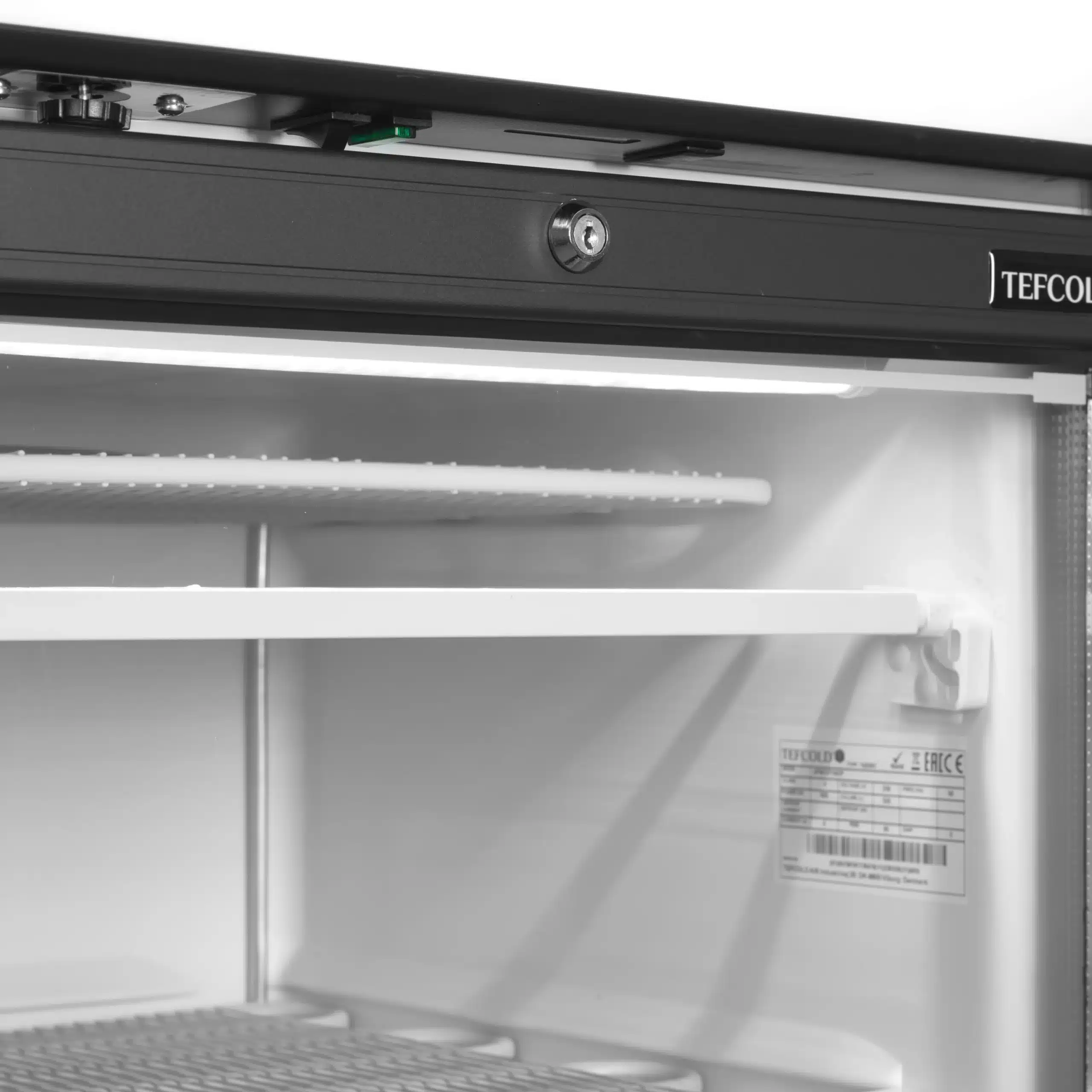 Congelador Expositor Puerta de Cristal UFSC371GCP Black 300 Litros 595x640x1980 TEFCOLD