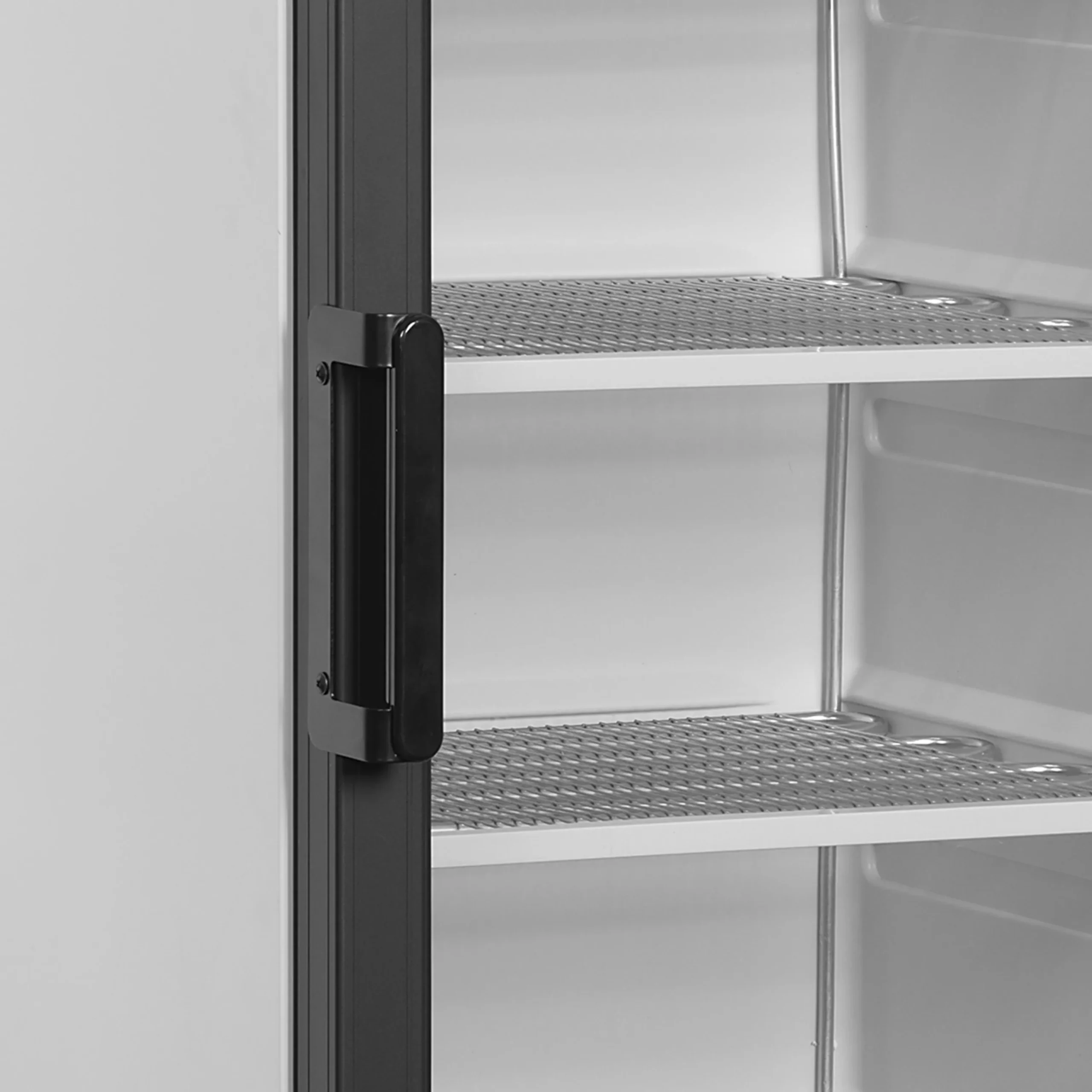 Congelador Expositor Puerta de Cristal UFSC371GCP Black 300 Litros 595x640x1980 TEFCOLD