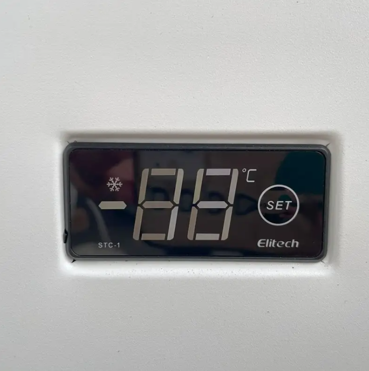 Congelador Arcón 126 Litros control digital de temperatura HC170  Tensai