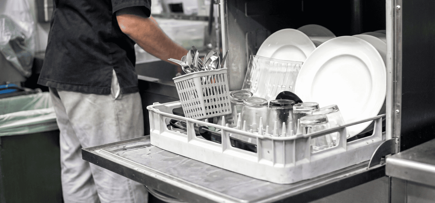 lavavajillas-industrial-la-base-de-una-cocina-eficiente