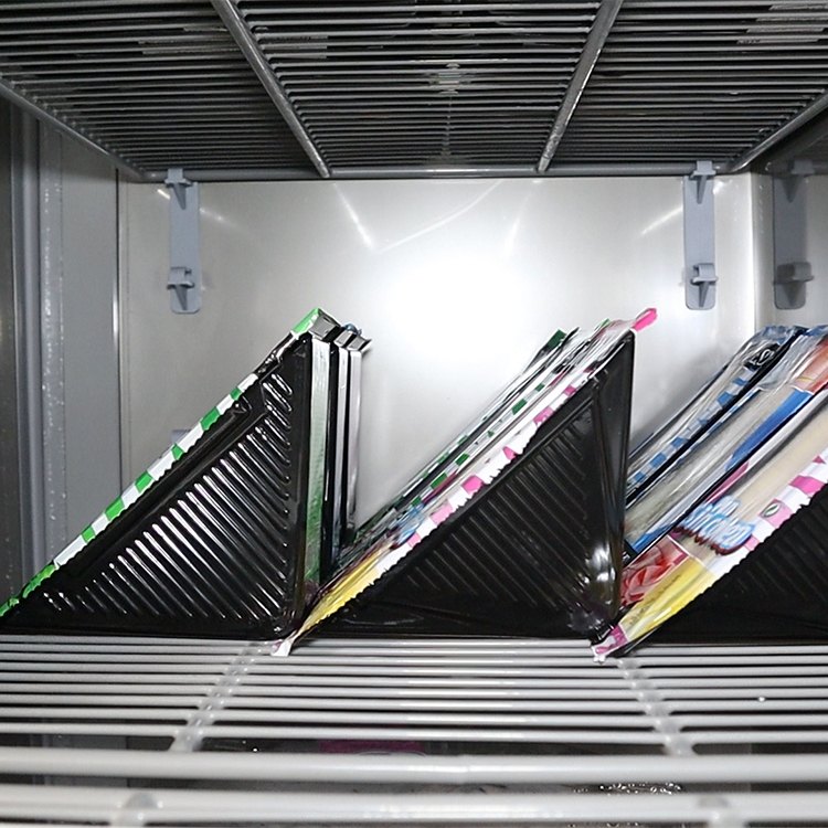 Frente mostrador refrigerado Edenox FMPS de 2, 3 o 4 puertas, 1045 mm de alto, con cajón Frente mostrador refrigerado Edenox FMPS de 2, 3 o 4 puertas, 1045 mm de alto, con cajón