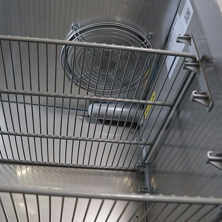Frente mostrador refrigerado Edenox FMPS de 2, 3 o 4 puertas, 1045 mm de alto, con cajón Frente mostrador refrigerado Edenox FMPS de 2, 3 o 4 puertas, 1045 mm de alto, con cajón