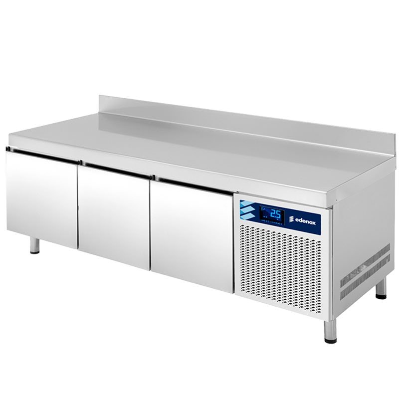 Mesa refrigerada baja Edenox MPGB de 584 mm de altura con cajones, soporte para cocción Mesa refrigerada baja Edenox MPGB de 584 mm de altura con cajones, soporte para cocción