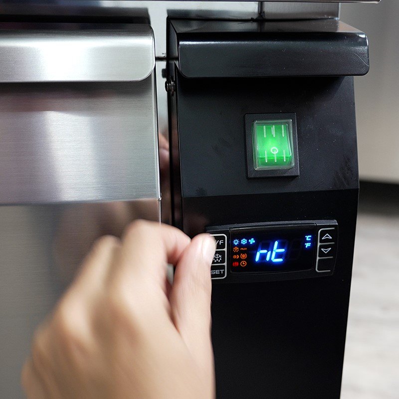 Mesa refrigerada de cajones Edenox Flexdrawer con ruedas, clase climática 5 y versión MIX Mesa refrigerada de cajones Edenox Flexdrawer con ruedas, clase climática 5 y versión MIX