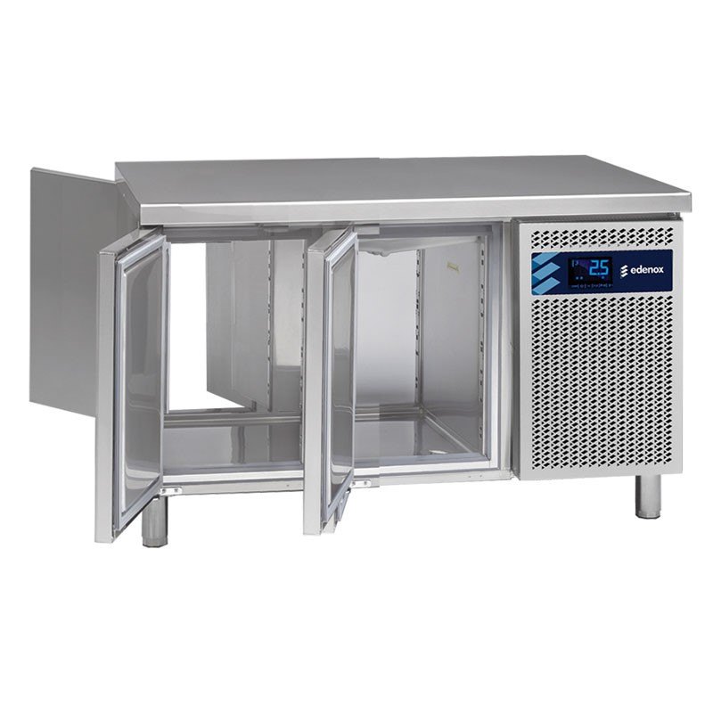 Mesa refrigerada central Edenox MPGC con puertas pasantes, acceso por los dos lados