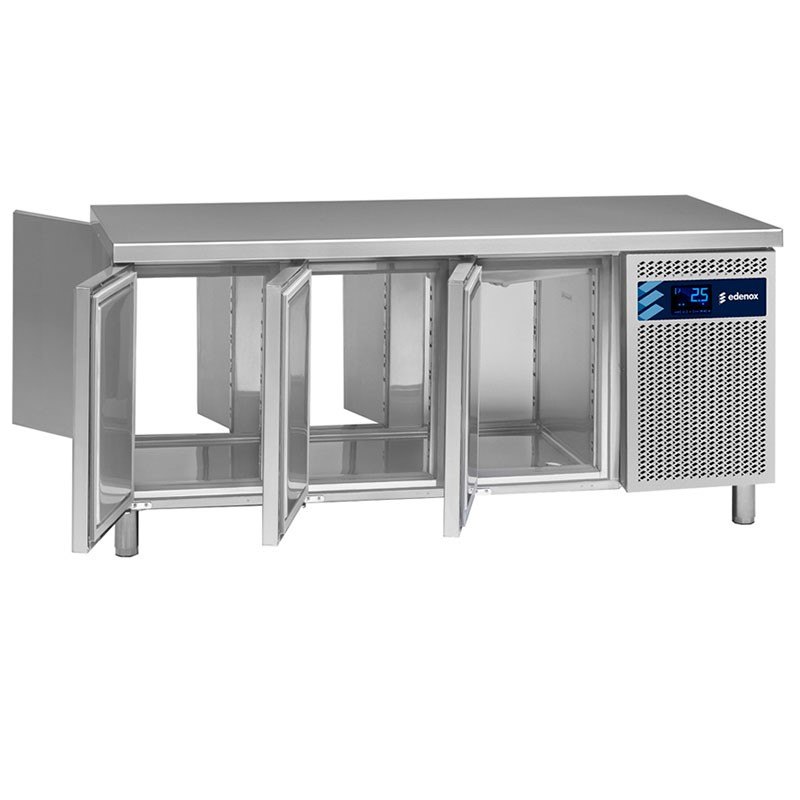 Mesa refrigerada central Edenox MPGC con puertas pasantes, acceso por los dos lados Mesa refrigerada central Edenox MPGC con puertas pasantes, acceso por los dos lados