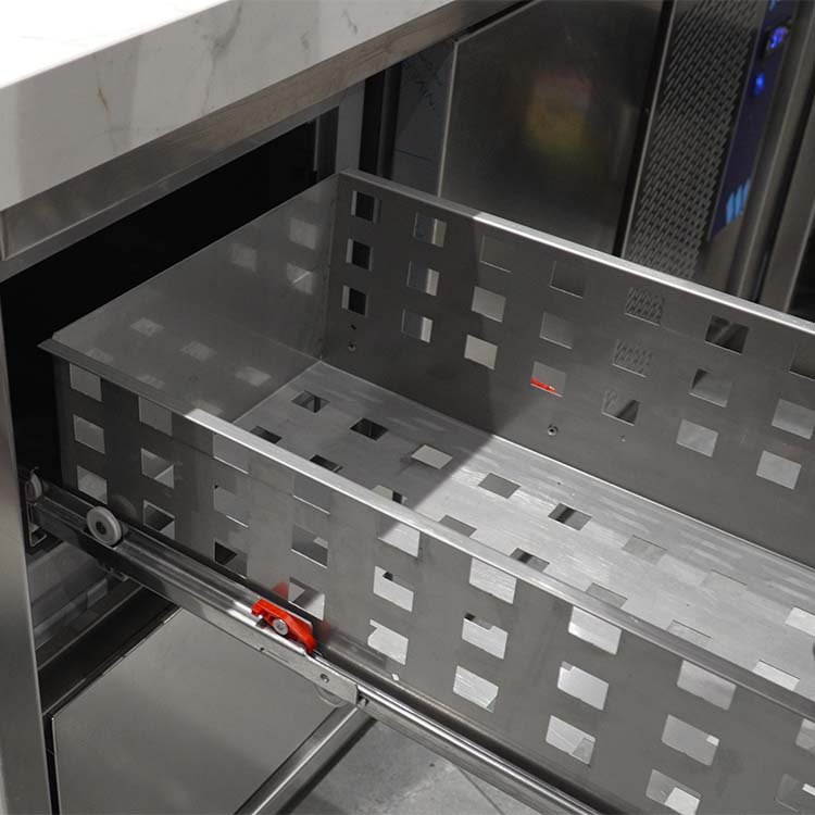 Mesa refrigerada con cajones Edenox Snack 600, de 2 a 8 cajones, fondo 600 mm Mesa refrigerada con cajones Edenox Snack 600, de 2 a 8 cajones, fondo 600 mm