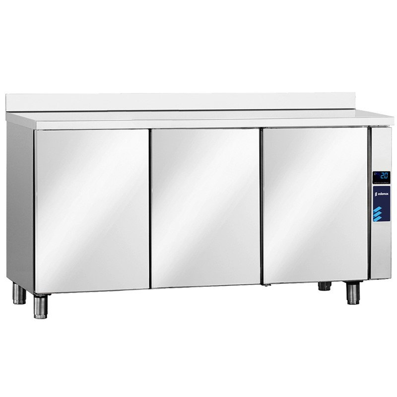 Mesa refrigerada sin grupo Edenox Gastronorm 700 para central de frío, GN 1/1 Mesa refrigerada sin grupo Edenox Gastronorm 700 para central de frío, GN 1/1